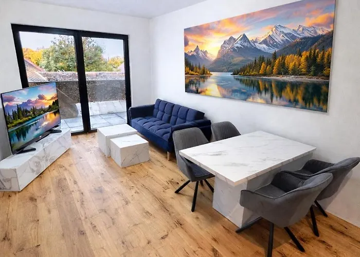 Exklusiv 2br Penthouse! Ac - Balcony - Garage! Vienna